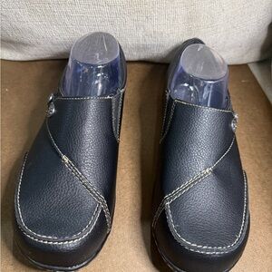 Clark’s Ashland Lane Q black women’s loafer
